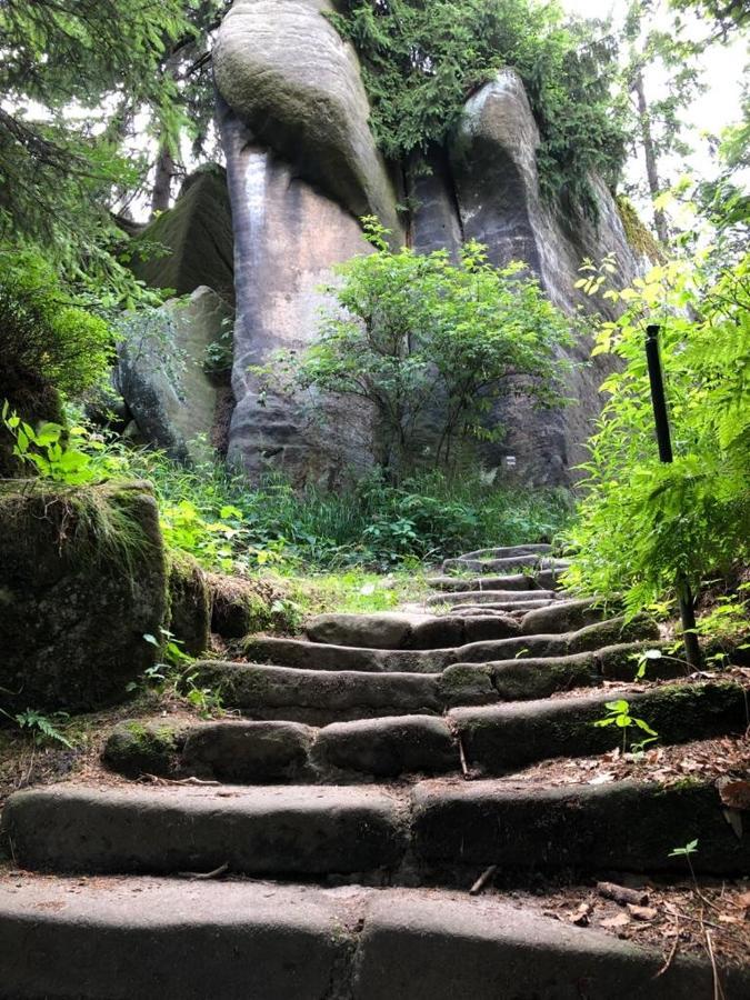 Klimatyczny Dom Kopaczowka Przytulna Miejscowka Z Kominkiem, Sauna I Ogrodem U Podnoza Gor Stolowych Radkow Exterior foto